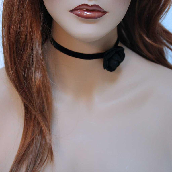 Black Rose Black Velvet Choker
