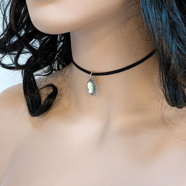 Dainty Victorian Green Cameo Choker Necklace