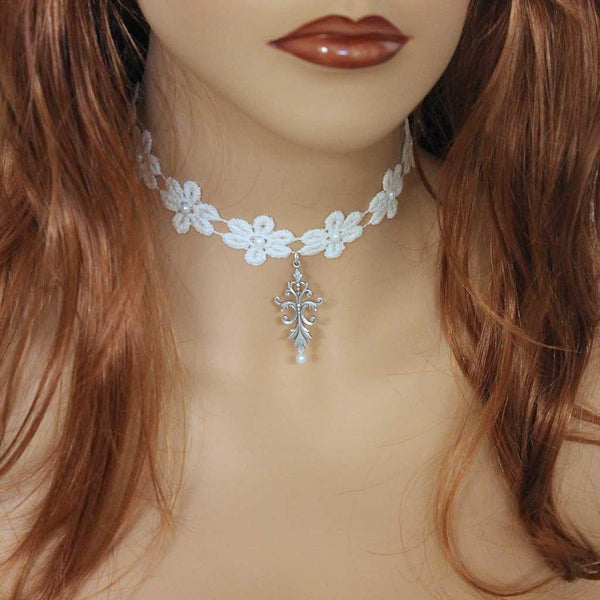 Pearl Lace Flower Choker