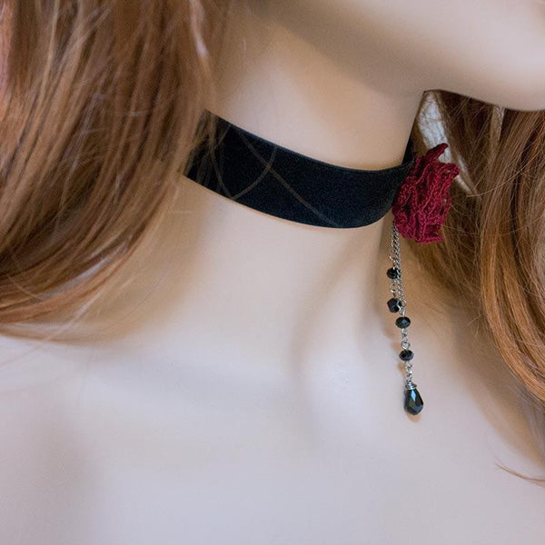 Red Rose Black Velvet Victorian Choker