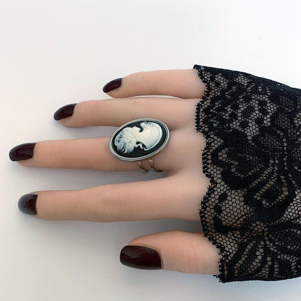 Victorian Black Cameo Silver Ring